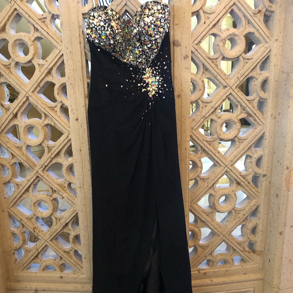 Black prom dress